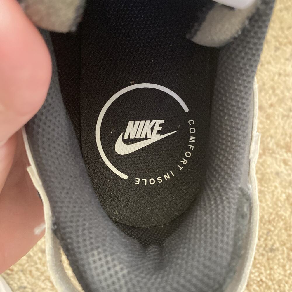 Nike Women's Black and White Swoosh Retro Trainer Sneakers - Picture 6 of 8
